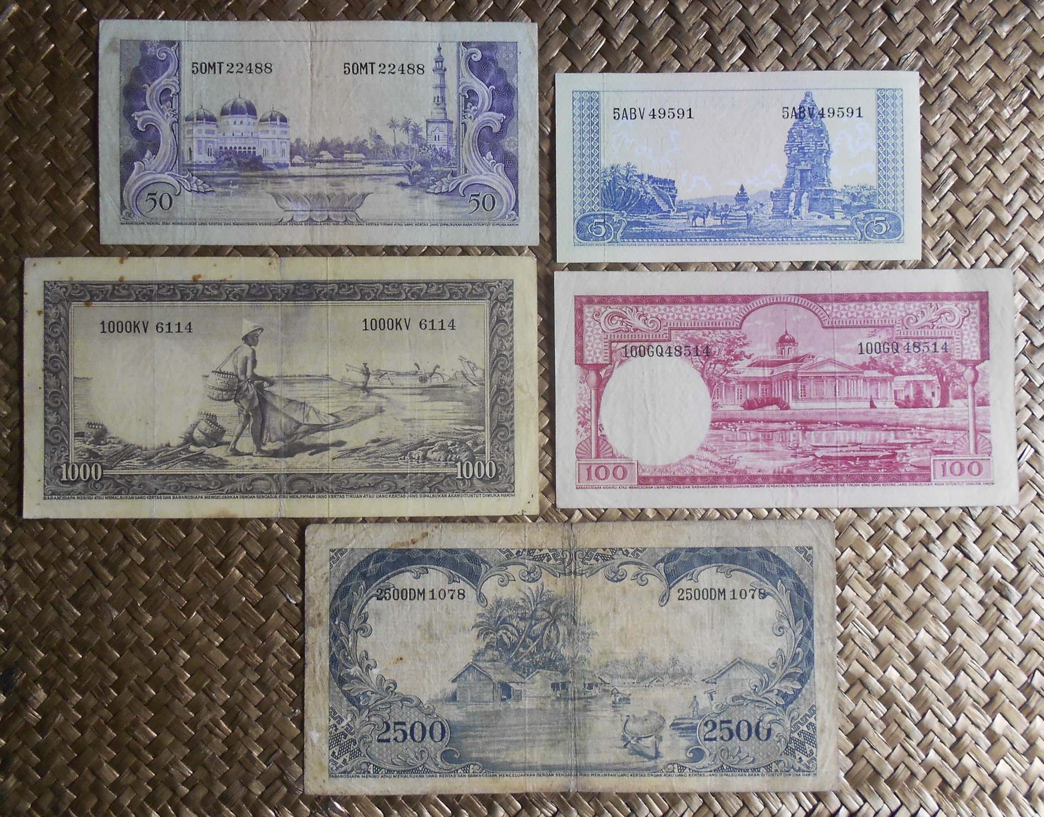 Indonesia serie rupias 1957 -Fauna- reversos