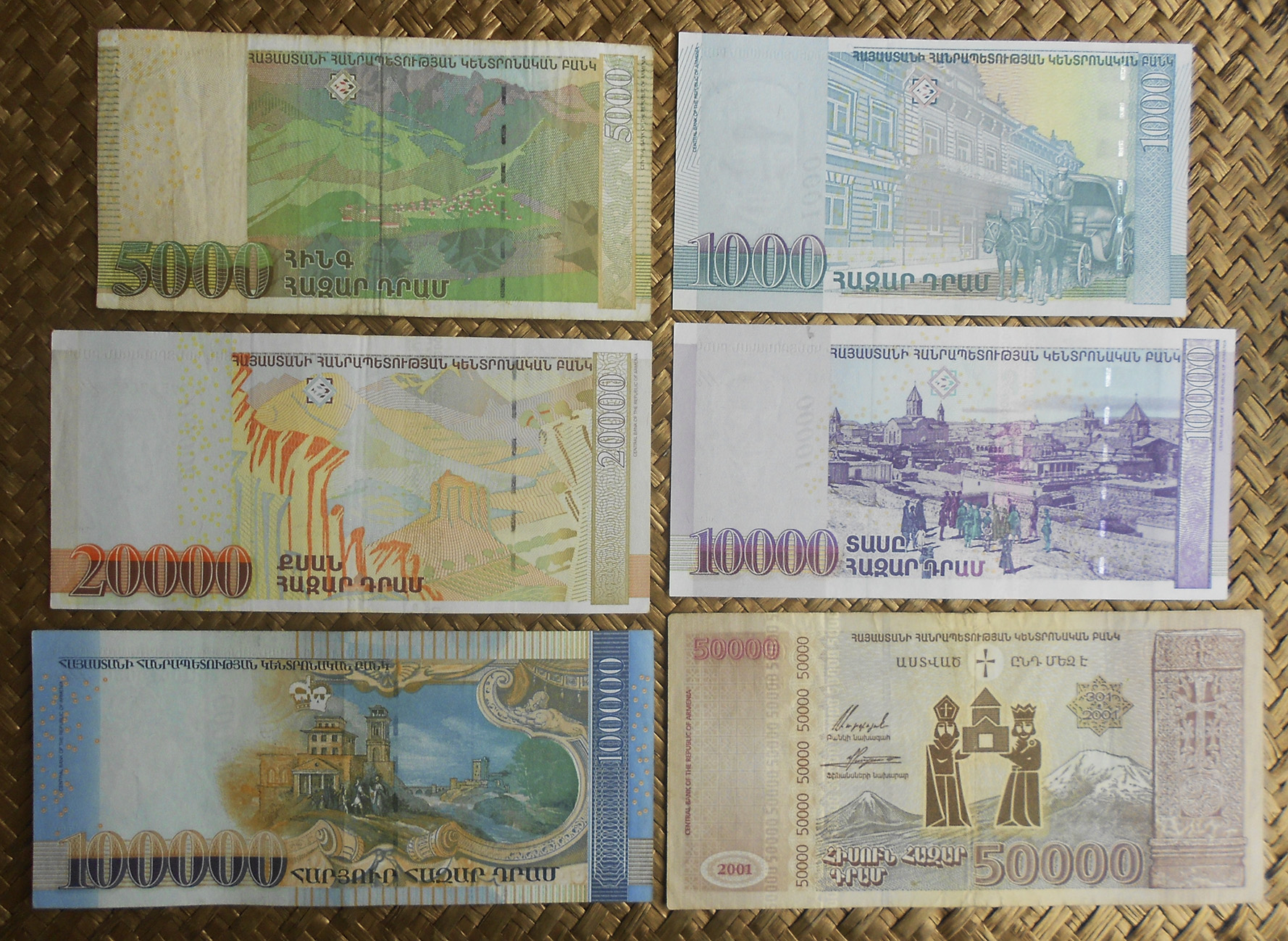 Armenia 1ª serie Dram s.XXI -2001-2012 reversos