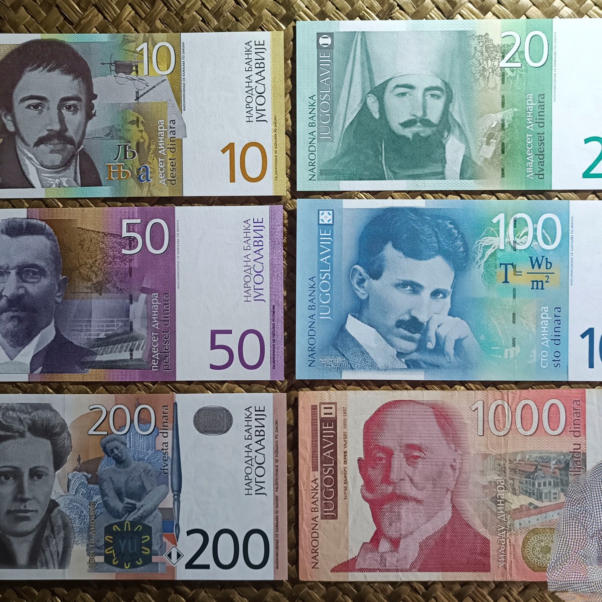 YUGOSLAVIA y sus últimos billetes. Los DINARES de inicios del siglo&nbsp;XXI